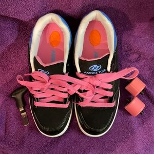 Heelys Womens Street Low Black/Pink/Blue/White